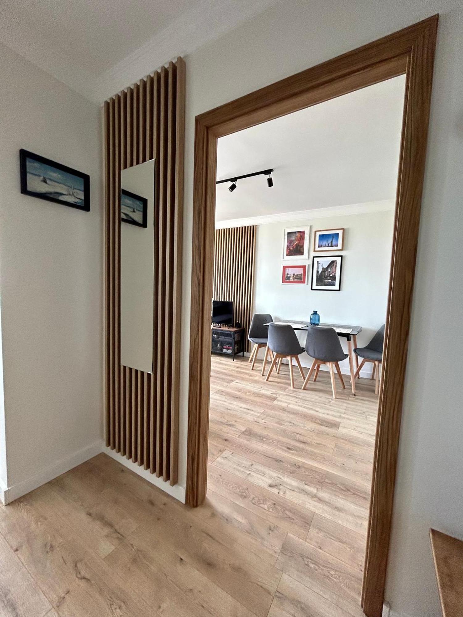 Apartament Z Widokiem Na Gdansk I Zatoke Free & Priv Parking Bagian luar foto