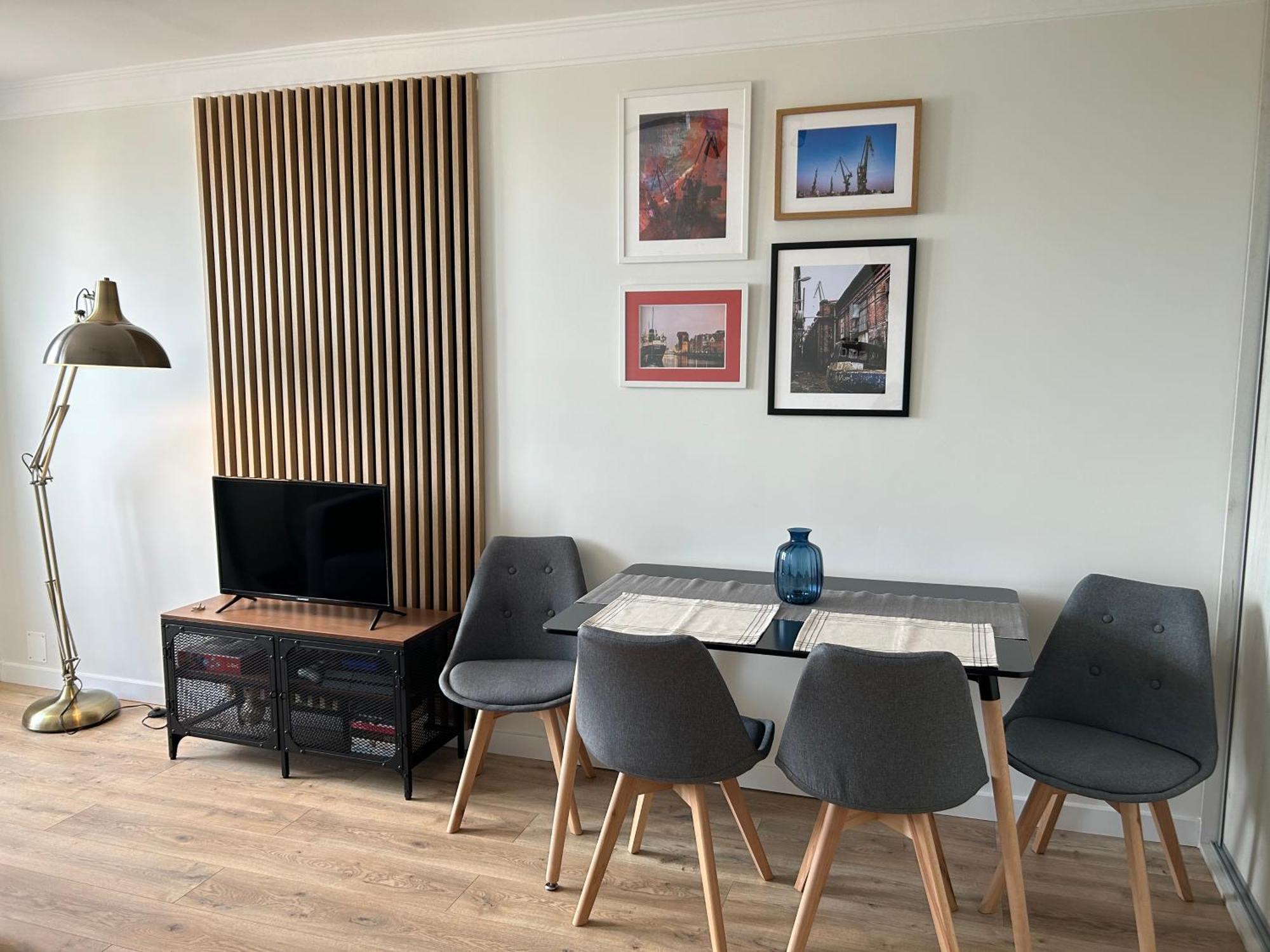 Apartament Z Widokiem Na Gdansk I Zatoke Free & Priv Parking Bagian luar foto